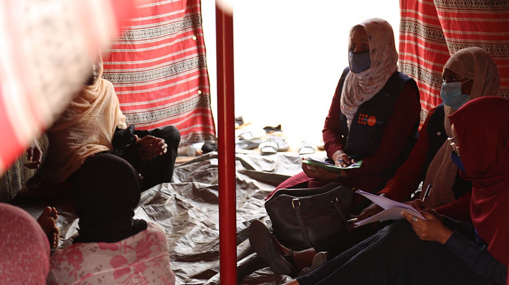 Au Soudan, les inondations isolent les femmes enceintes et les victimes de violence 