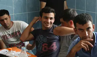 Los hombres se alzan contra la violencia de género en Azerbaiyán